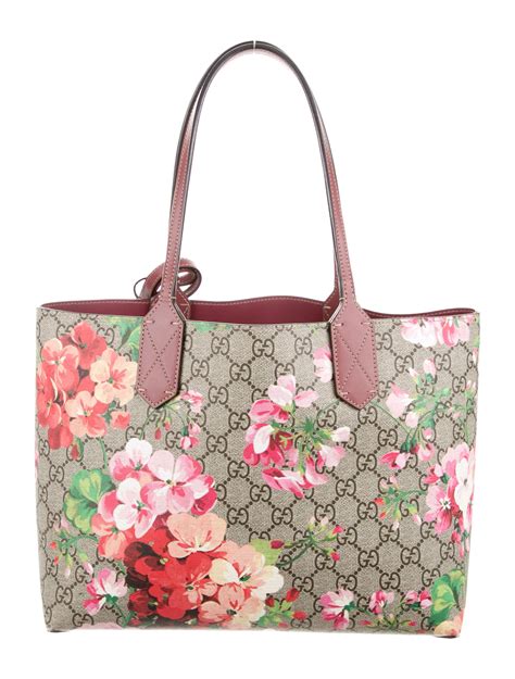 reversible gucci bloom bag|Gucci Bloom make up bag.